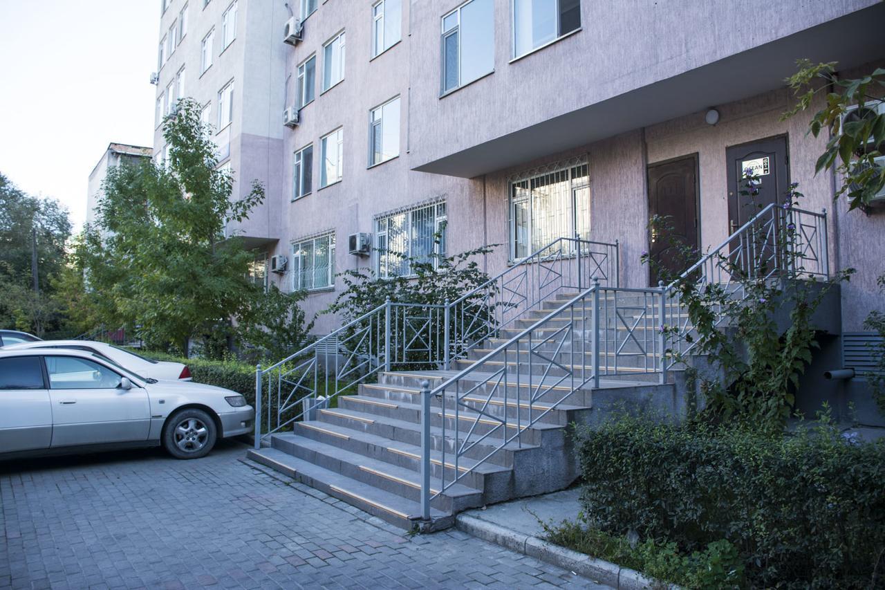 Ocean Hotel Bișkek Exterior foto